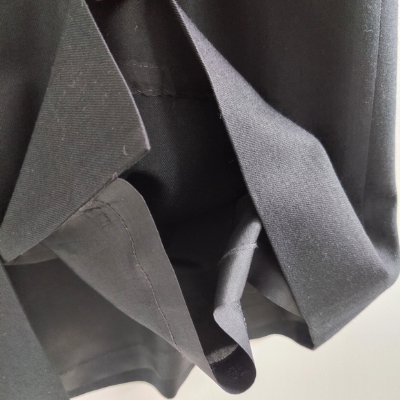 Talbot's | 100% Woolmark | Made in USA | size 12 basic black 🖤 skirt | 12 - Picture 8 of 14